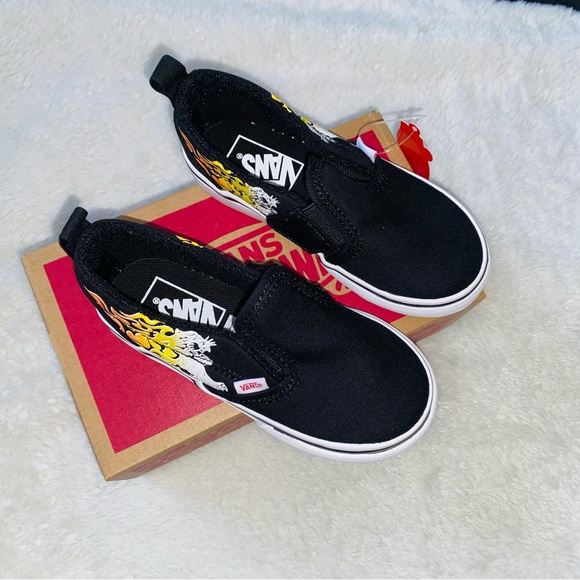 NIB Toddler Vans - Picture 4 of 8